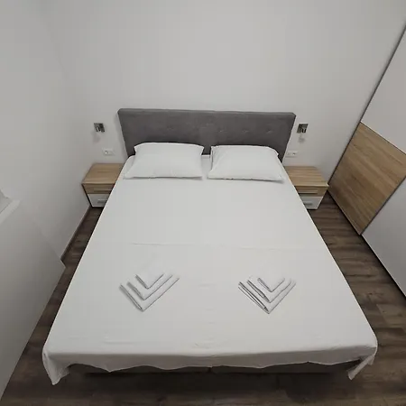 Villa Pauliana Povljana