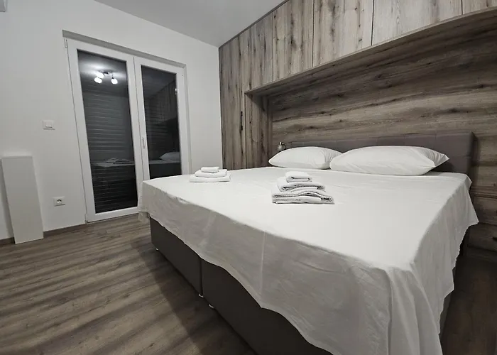 فيلة Pauliana بوفليانا